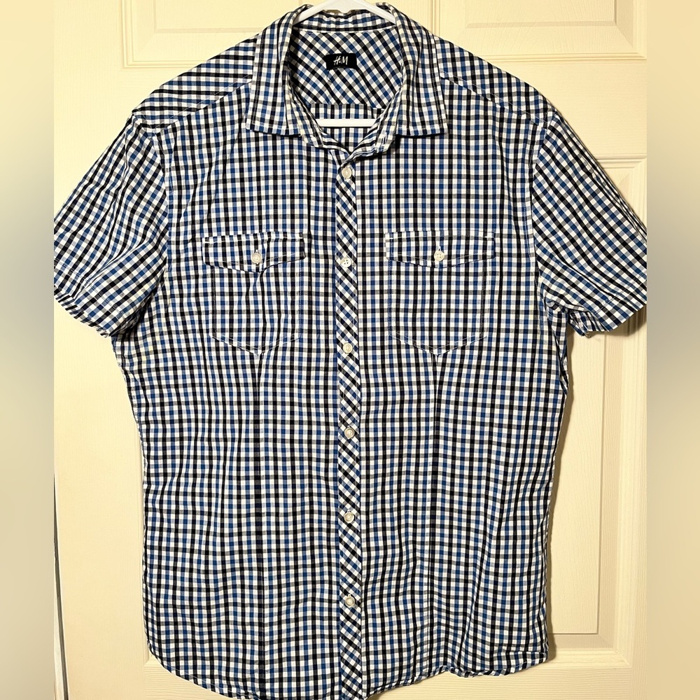 3/$20 👕 H&M Button Down Shirt